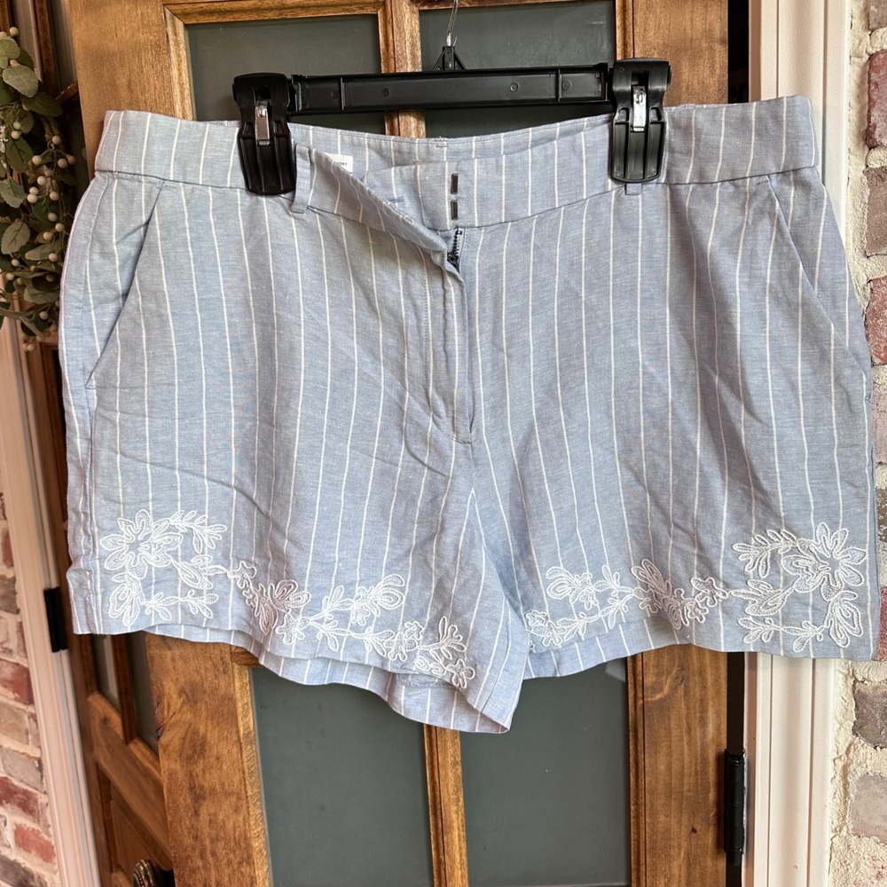 LOFT Riviera Shorts Women 16 Blue White Pinstripe Floral Embroidered Linen Blend